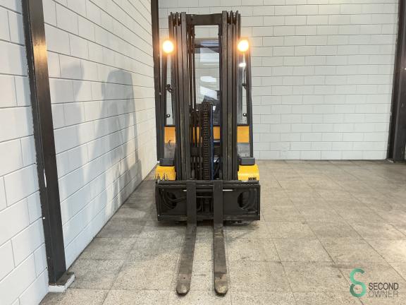 Jungheinrich EFG 425 WKH8.379 2 15251