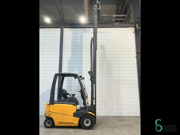 Jungheinrich EFG 425 WKH8.379 6 15251