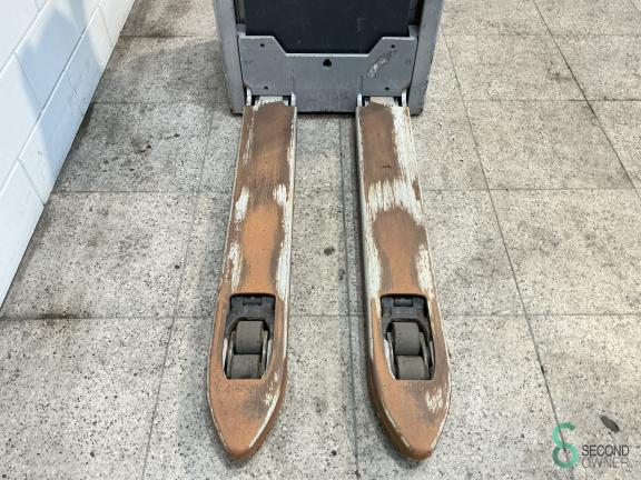 Still EXU-H18 WKH10.518 5 18077