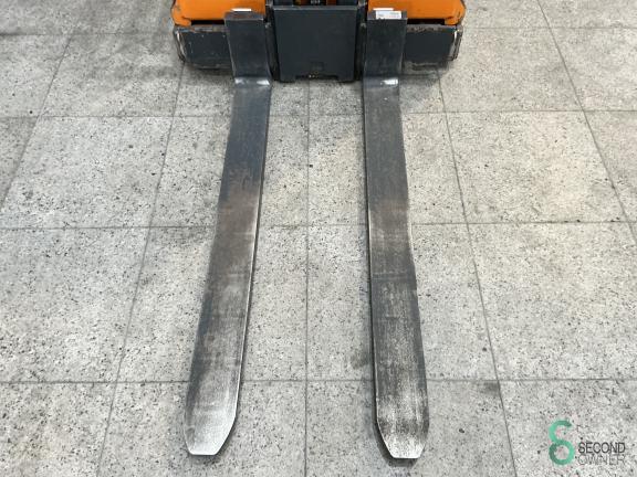 Still EK-X WKH9.852 5 17275