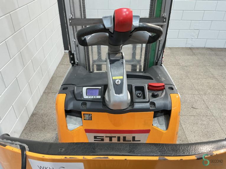 Still EXV-SF14 WKH9.853 47 17276