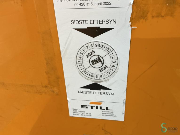 Still EXV-SF14 WKH9.853 52 17276