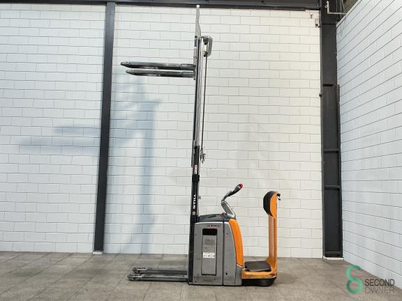 Still EXV-SF14 WKH9.853 7 17276