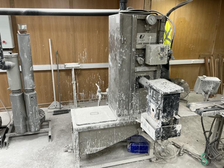 universal HOU10.435 47 17979