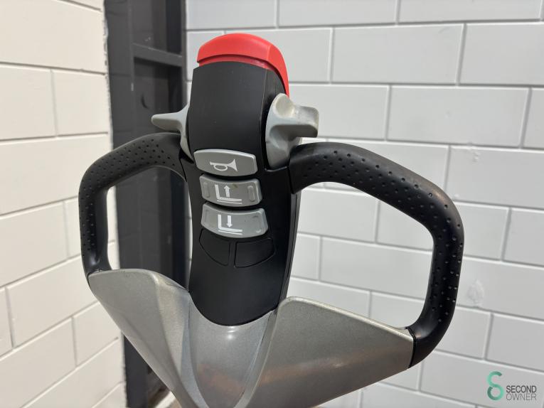 Still EXU20 WKH9.987 32 17429