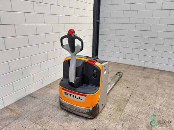 Still EXU20 WKH9.987 4 17429