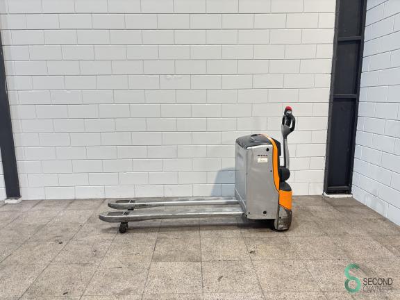 Still EXU20 WKH9.987 5 17429