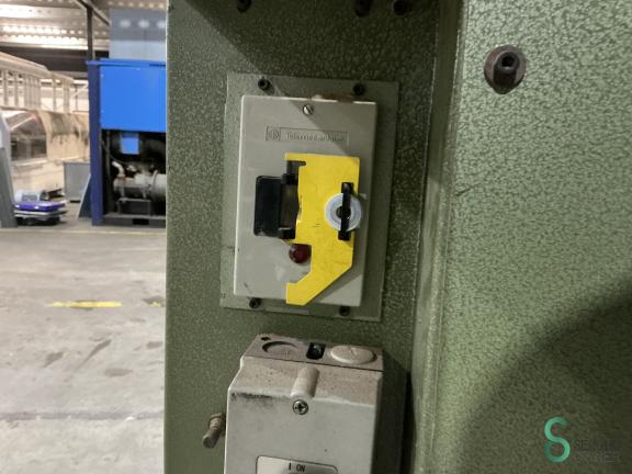 Brevetti HOU9.598 9 16953