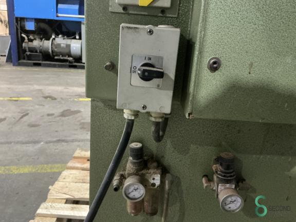 Brevetti HOU9.598 12 16953