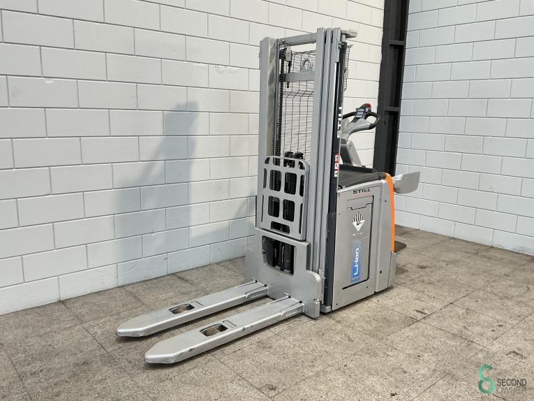 Still EXV-SF14 WKH10.078 38 17533