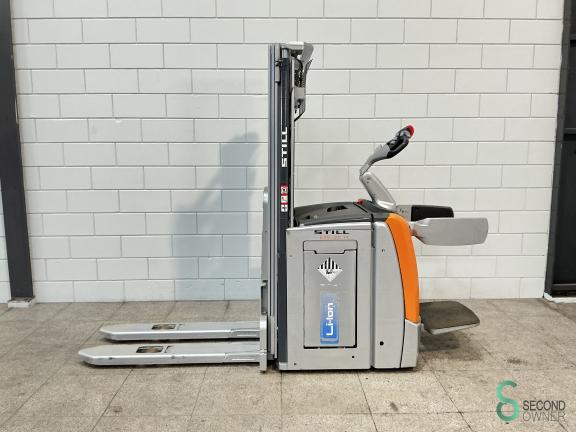 Still EXV-SF14 WKH10.078 1  17533