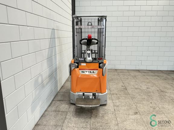 Still EXV-SF14 WKH10.078 6 17533