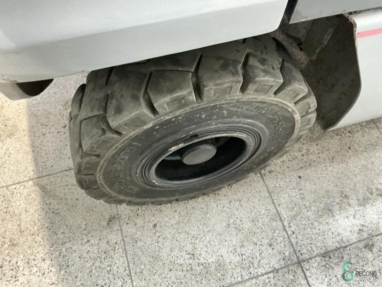 Nissan UGD 02 A 30 PQ WKH10.618 55 18204