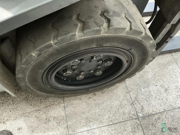 Nissan UGD 02 A 30 PQ WKH10.618 54 18204