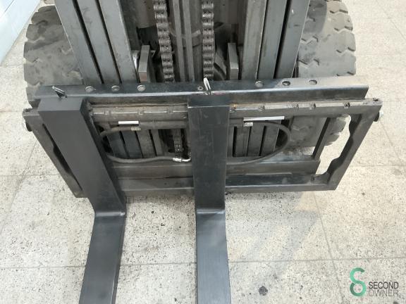 Nissan UGD 02 A 30 PQ WKH10.618 5 18204