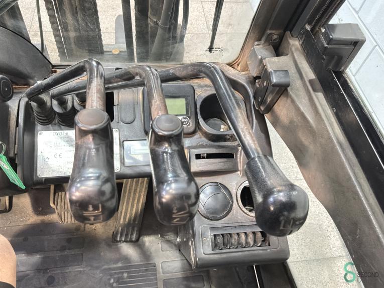 Toyota 52-8 FDF 30 WKH11.178 55 18974