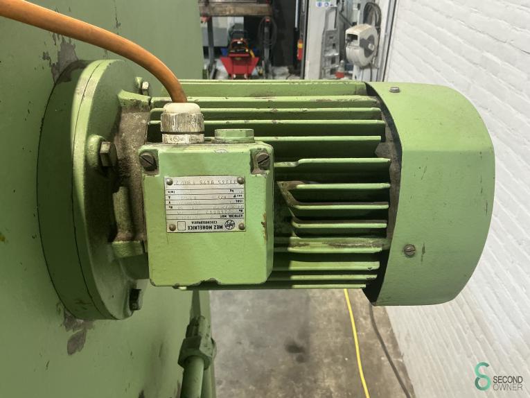 Vremac 100t, 2000mm MET11.800 50 19799