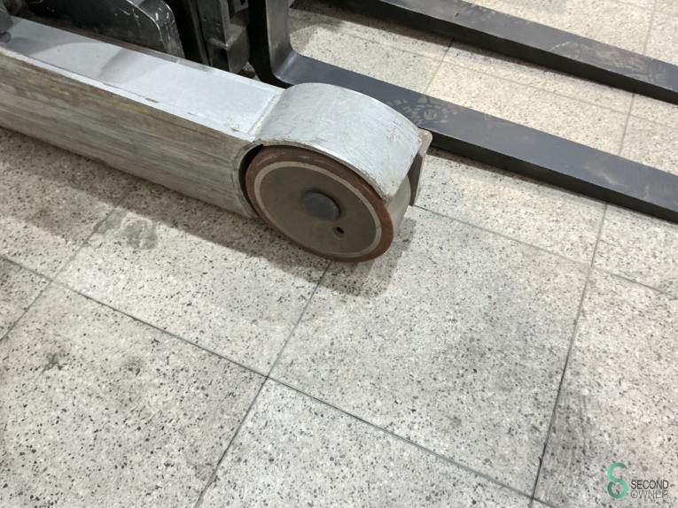 Still FM-X14 WKH9.176 57 16453