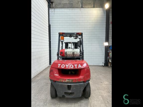 Toyota 02-7 FG 40 WKH11.996 6 20048