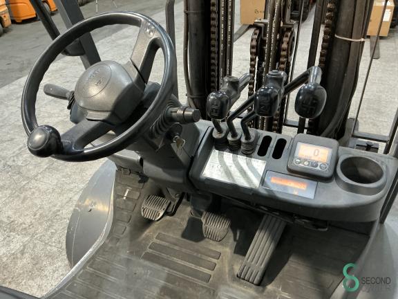 Toyota 02-8 FGJF 35 WKH9.182 13 16458