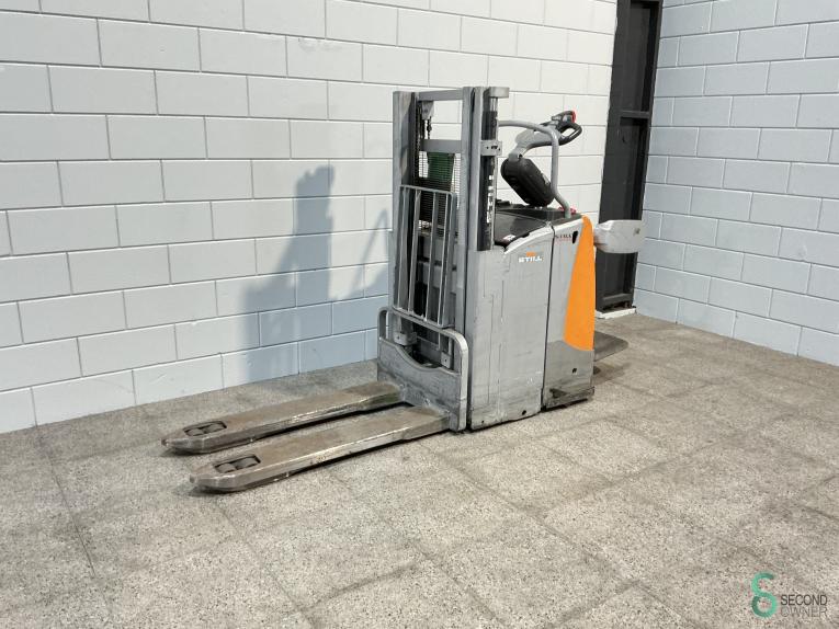 Still EXD-SF20 WKH.4314 44 2806