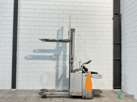 Still EXD-SF20 WKH.4314 8 2806