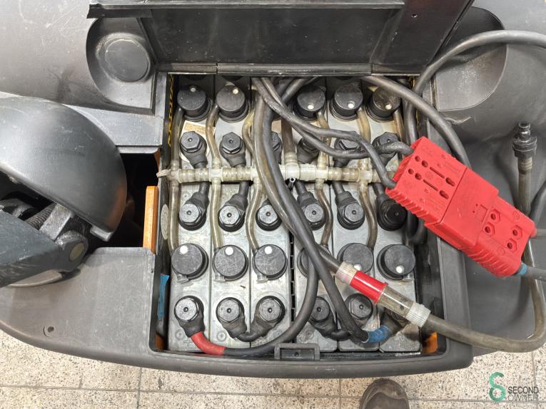 Still EGV12 WKH11.162 30 18955