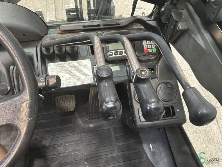 Toyota 02-8 FDF 30 WKH11.743 41 19717