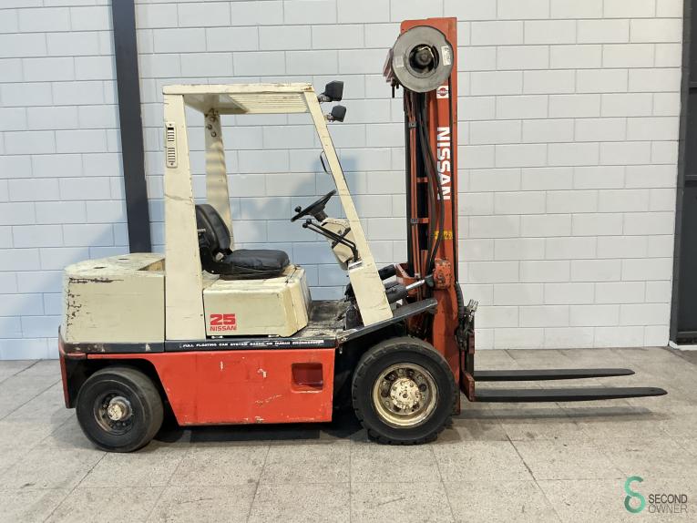 Nissan EH02A25U WKH9.895 40 17321