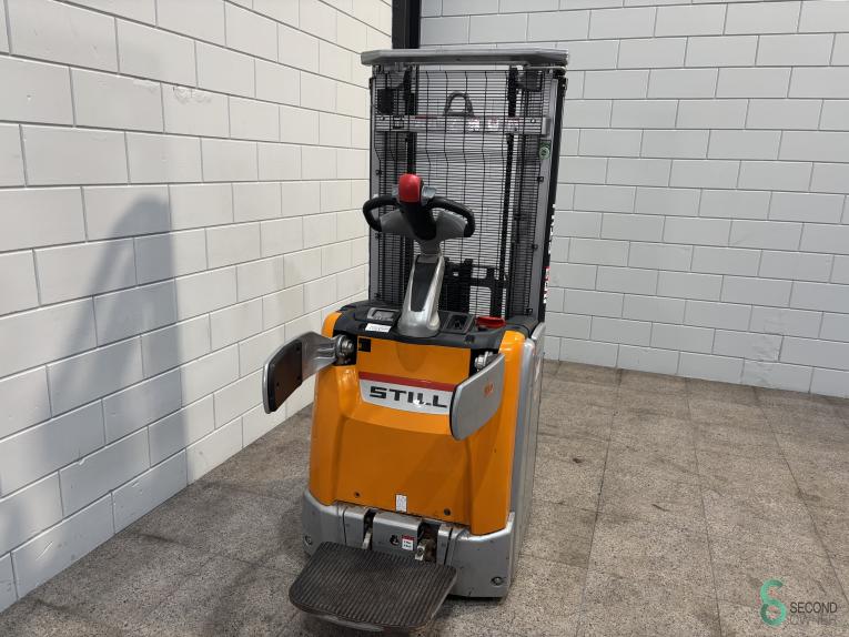 Still EXV-SF14 WKH9.999 37 17440