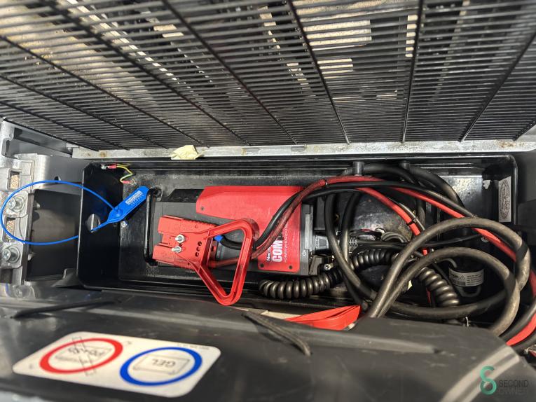 Still EXV-SF14 WKH9.999 44 17440