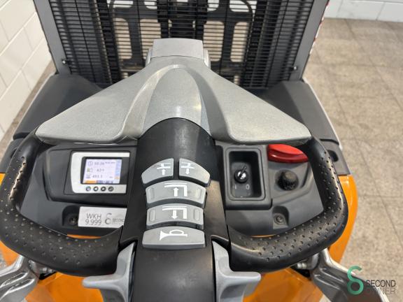 Still EXV-SF14 WKH9.999 11 17440