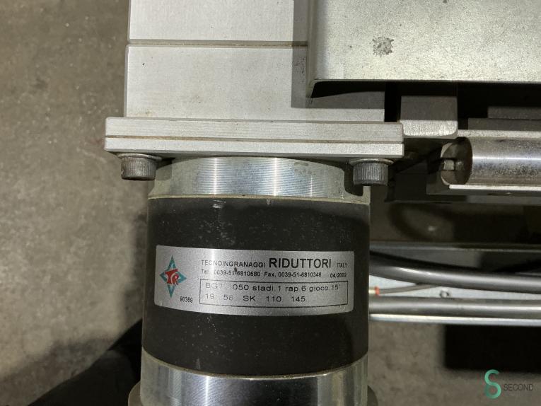 Salvador TRI 1300 HOU9.321 134 16618