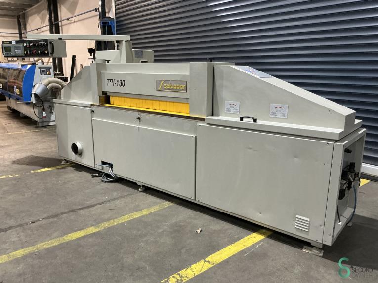 Salvador TRI 1300 HOU9.321 147 16618