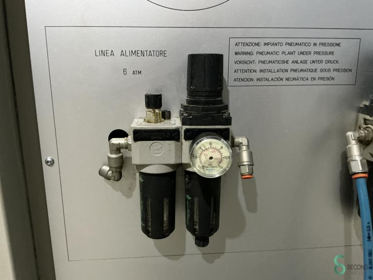 Salvador TRI 1300 HOU9.321 135 16618