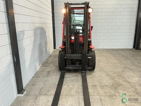 Nissan UG 1 D 2 A 32 LQ WKH9.277 5 16569