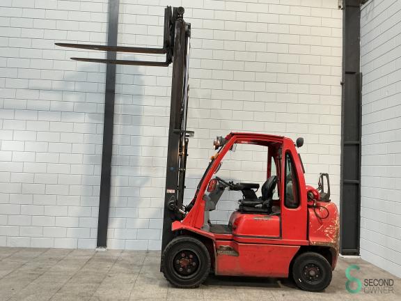 Nissan UG 1 D 2 A 32 LQ WKH9.277 8 16569