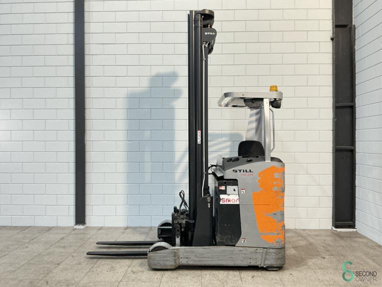 Still FM-X14 WKH9.282 59 16581